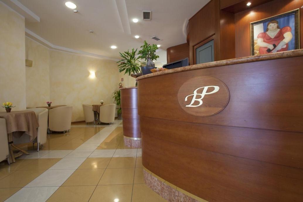 Hotel Palm Beach B&B Sea View Rimini Esterno foto