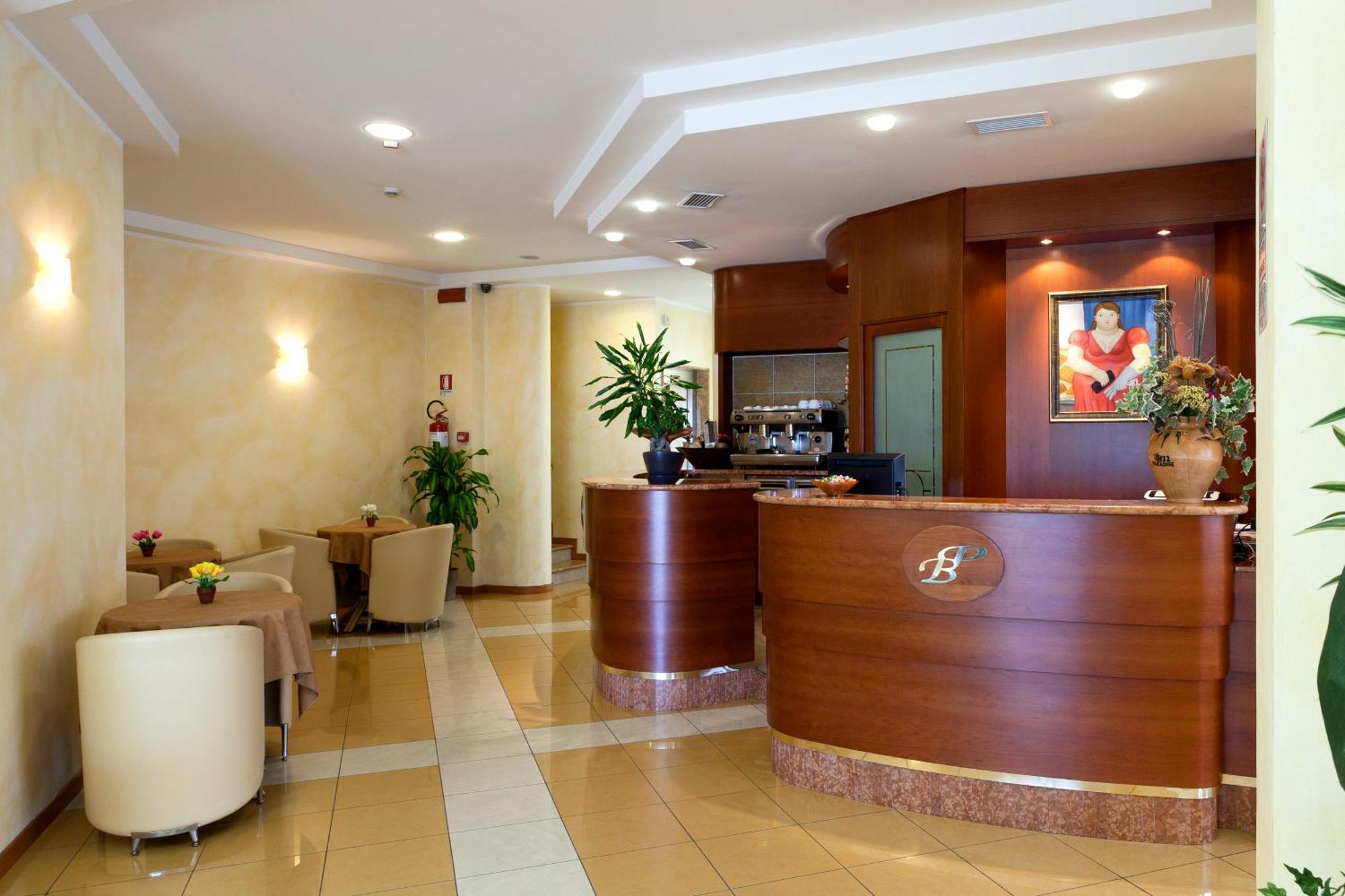 Hotel Palm Beach B&B Sea View Rimini Esterno foto