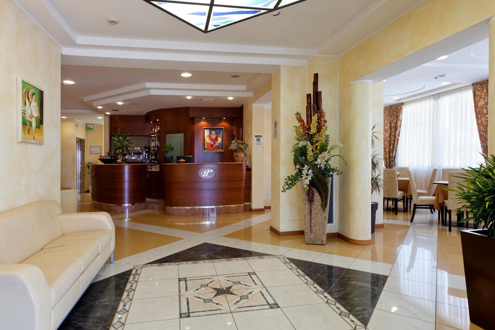 Hotel Palm Beach B&B Sea View Rimini Esterno foto